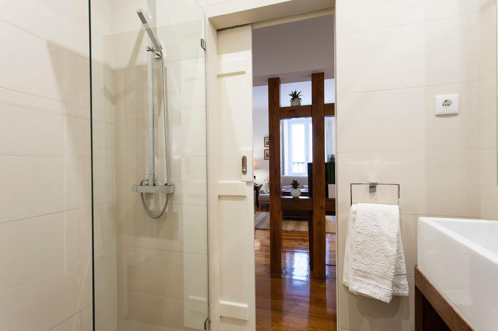 Charming Apartment In Alfama Lisboa الغرفة الصورة